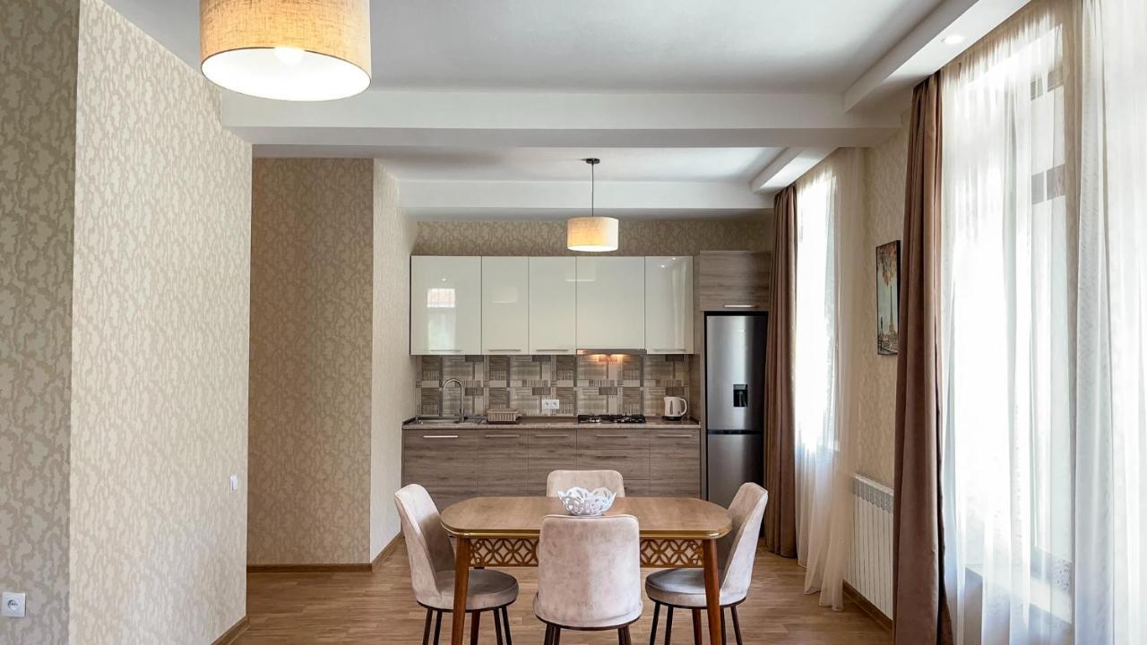 Dani Lux Apartment บาคูเรียนี ภายนอก รูปภาพ