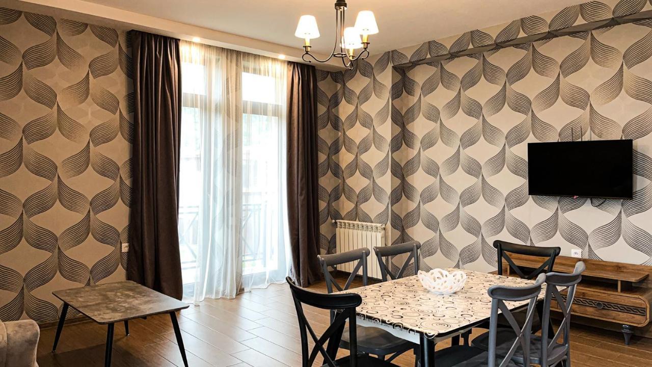 Dani Lux Apartment บาคูเรียนี ภายนอก รูปภาพ