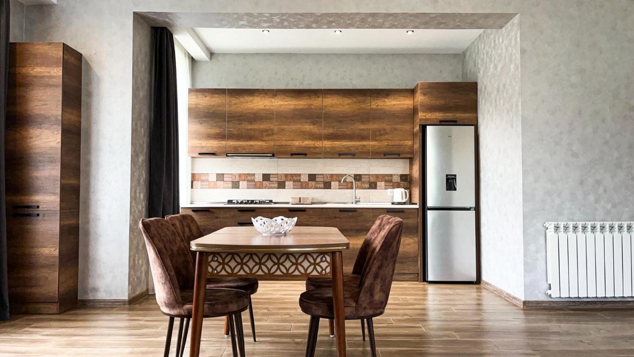 Dani Lux Apartment บาคูเรียนี ภายนอก รูปภาพ