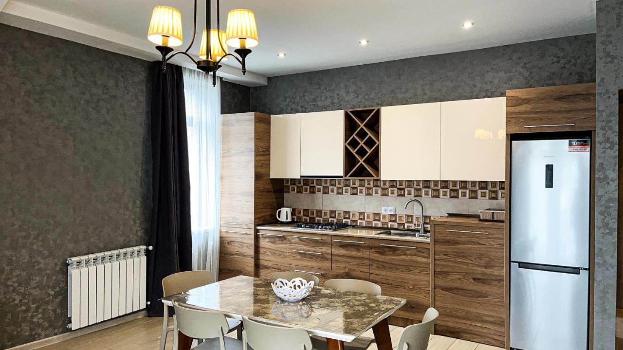 Dani Lux Apartment บาคูเรียนี ภายนอก รูปภาพ