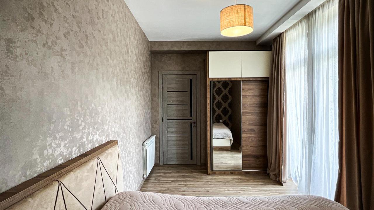 Dani Lux Apartment บาคูเรียนี ภายนอก รูปภาพ