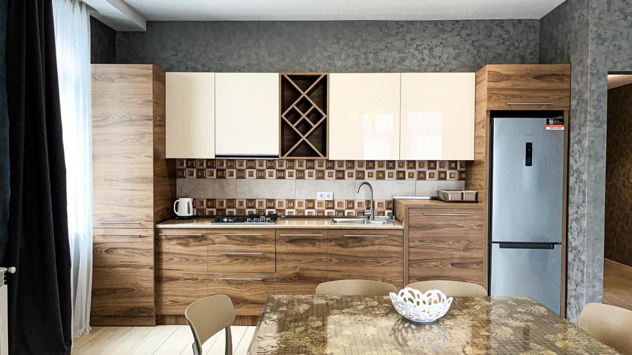 Dani Lux Apartment บาคูเรียนี ภายนอก รูปภาพ